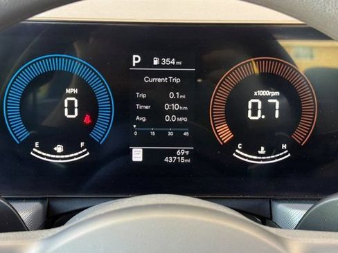 Used 2025 Hyundai Sonata SEL FWD image 22