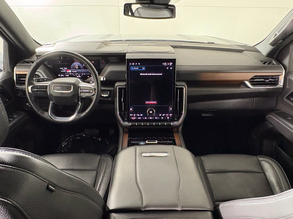 Used 2025 GMC Yukon XL Denali AWD/4WD image 45