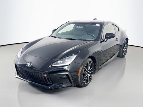 Used 2023 Toyota GR86 Base image 4