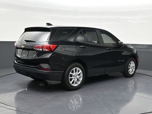 Used 2024 Chevrolet Equinox LS image 5