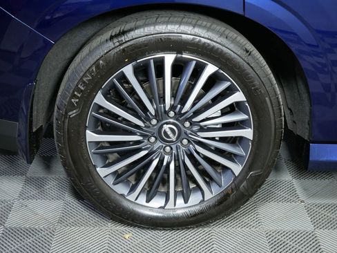 Used 2025 Nissan Armada Platinum Reserve image 8