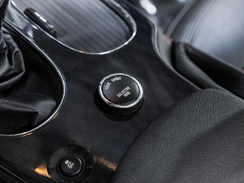 Used 2013 Chevrolet Corvette 427 w/ 1SB Preferred Equipment Group image 26