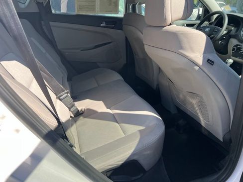 Used 2016 Hyundai Tucson SE w/ Option Group 02 FWD image 20
