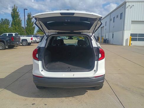 Used 2020 GMC Terrain SLE image 13