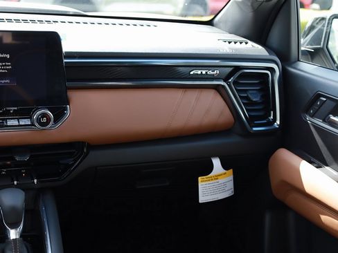 New 2026 GMC Canyon AT4 image 21