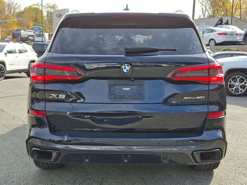Used 2022 BMW X5 xDrive40i w/ M Sport Package image 9