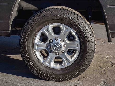 Used 2024 RAM 2500 Big Horn image 11