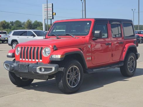 Used 2020 Jeep Wrangler Unlimited Sahara image 3