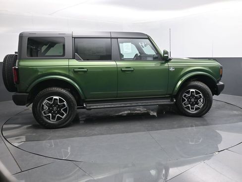 New 2025 Ford Bronco Outer Banks image 7