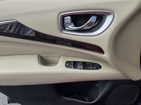 Used 2020 INFINITI QX60 Luxe w/ Sensory Package FWD image 31