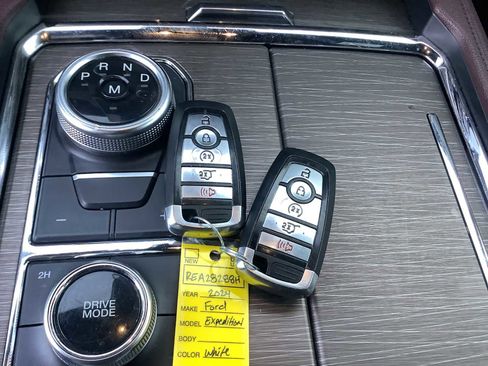 Used 2024 Ford Expedition Max Limited AWD/4WD image 19