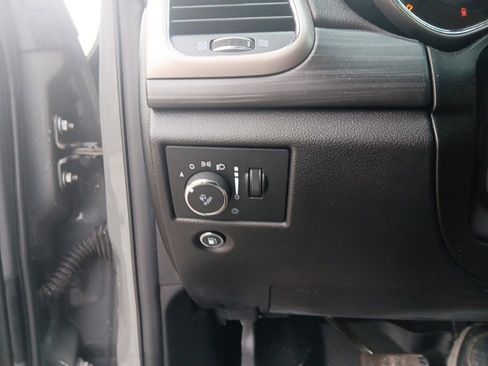 Used 2021 Jeep Grand Cherokee Laredo X image 26