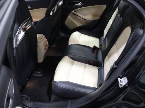 Used 2018 Mercedes-Benz GLA 45 AMG 4MATIC w/ Multimedia Package image 27