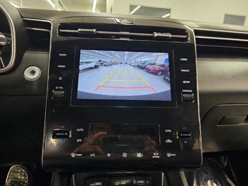 Used 2024 Hyundai Santa Cruz SEL AWD/4WD image 18