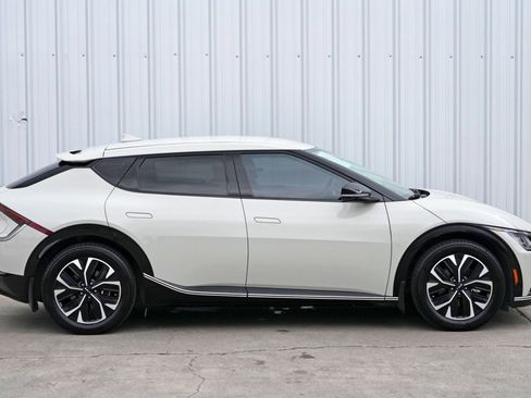 Used 2023 Kia EV6 Wind image 52