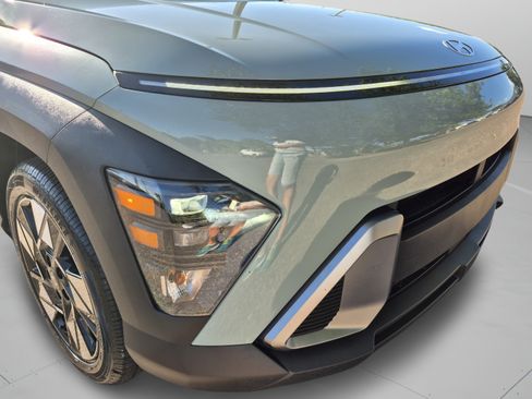 Certified 2025 Hyundai Kona SEL FWD image 32
