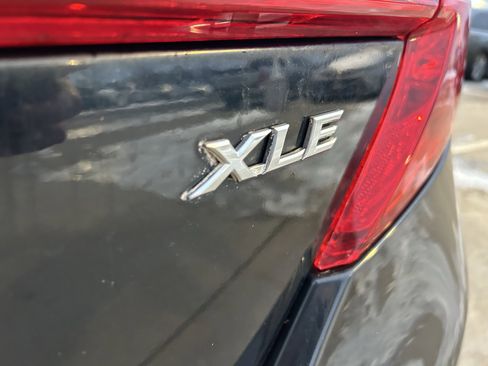 Used 2013 Toyota Camry XLE image 8