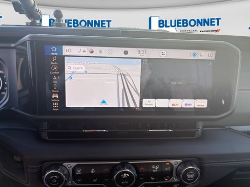 Used 2025 Jeep Gladiator Mojave AWD/4WD image 15