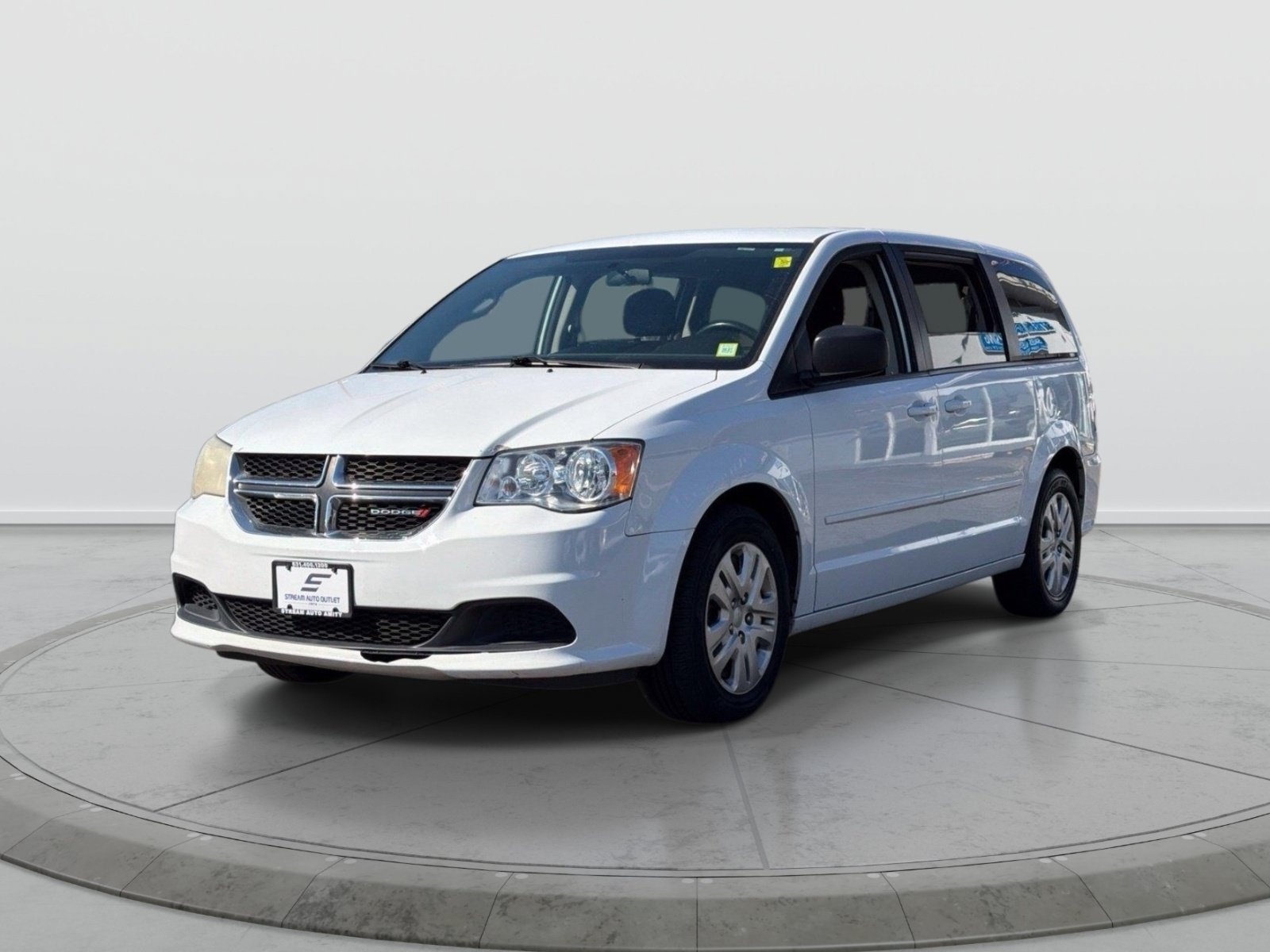 Used 2017 Dodge Grand Caravan SE w/ Power Window Group FWD image 3