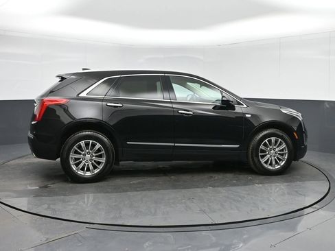 Used 2017 Cadillac XT5 Luxury w/ LPO, Wheel Lock Package image 8