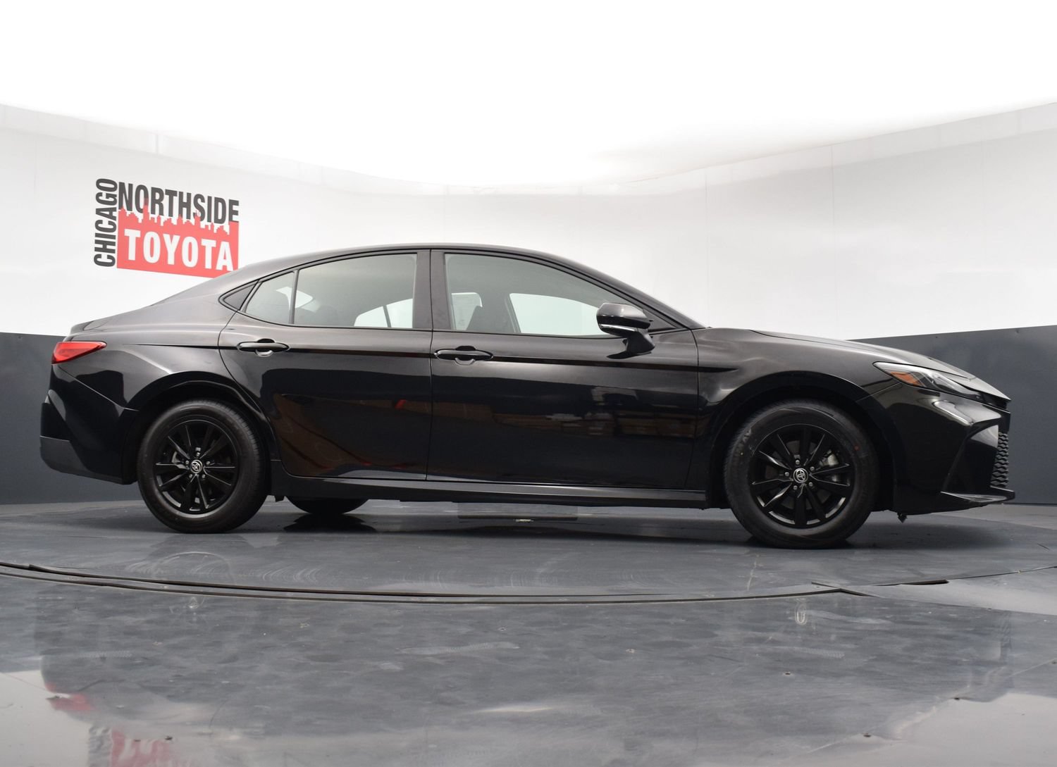 Used 2025 Toyota Camry LE FWD image 28