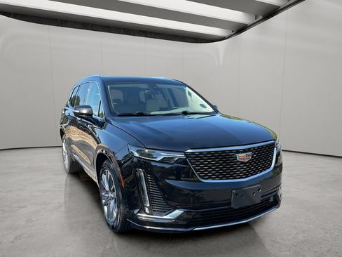 Used 2023 Cadillac XT6 Premium Luxury AWD/4WD image 7