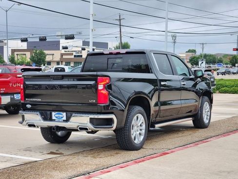 Certified 2022 Chevrolet Silverado 1500 LTZ AWD/4WD image 3