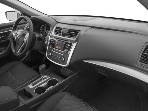 Used 2016 Nissan Altima 2.5 SV w/ Convenience Package FWD image 18