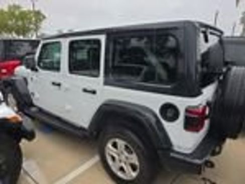Used 2021 Jeep Wrangler Unlimited Sport AWD/4WD image 7
