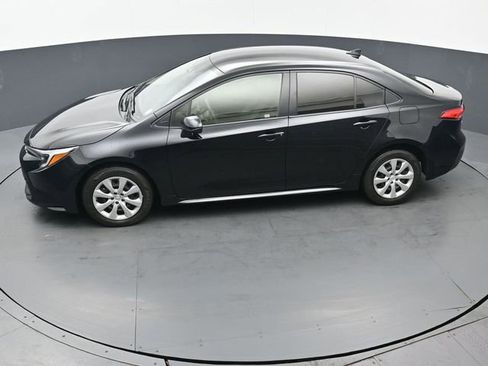 Certified 2023 Toyota Corolla LE image 39
