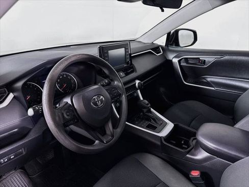 Certified 2022 Toyota RAV4 LE AWD/4WD image 9