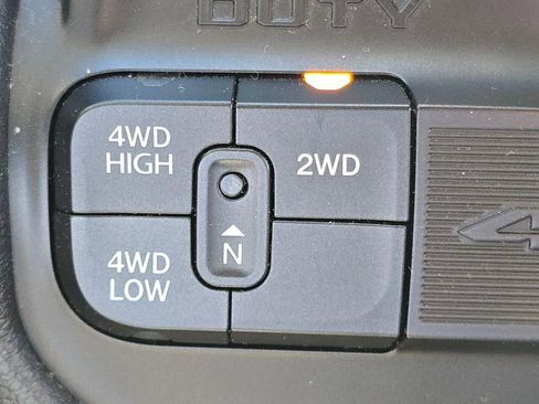 Used 2020 RAM 3500 Big Horn image 27