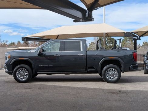 Used 2022 GMC Sierra 3500 Denali w/ Denali Ultimate Package image 8