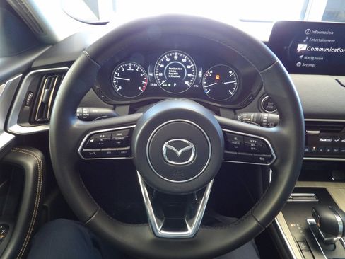 Certified 2025 MAZDA CX-90 3.3 Turbo w/ Preferred Package image 29