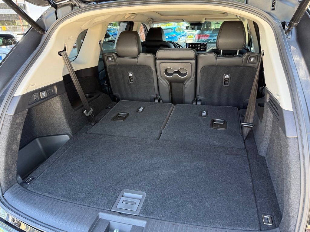 Used 2026 Acura MDX SH-AWD image 19