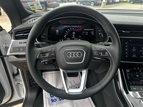 Certified 2025 Audi Q8 Premium Plus w/ Premium Plus Package AWD/4WD image 17