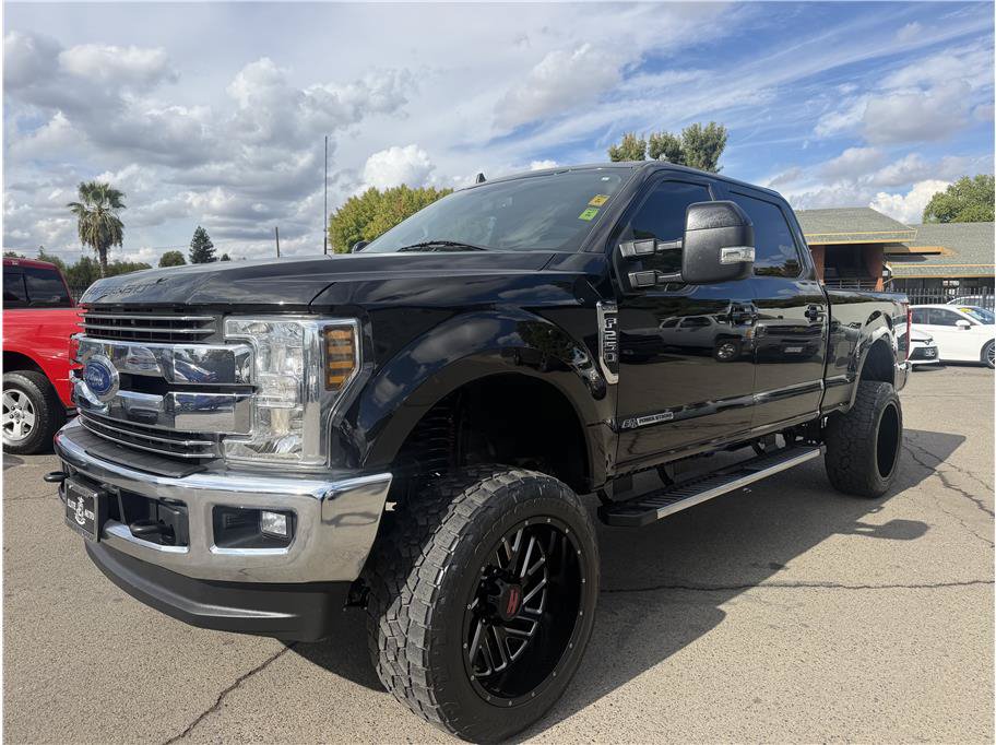 Used 2019 Ford F250 Lariat w/ Lariat Value Package AWD/4WD image 6