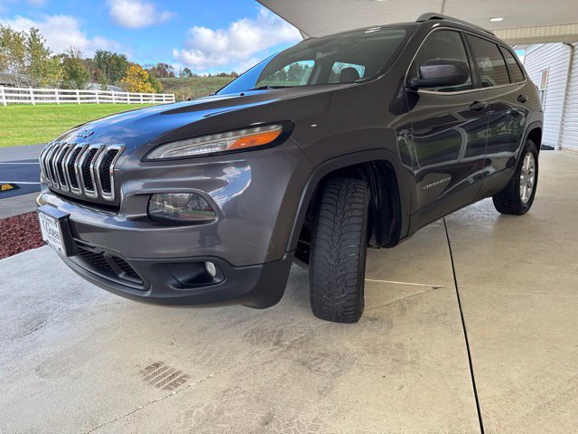 Used 2014 Jeep Cherokee Latitude AWD/4WD image 9
