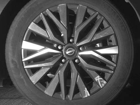 Used 2025 Nissan Altima 2.5 SV image 13