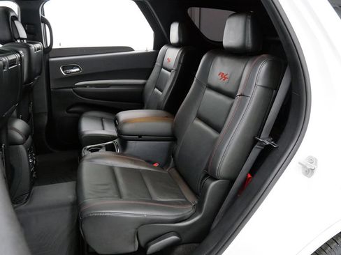 Used 2018 Dodge Durango R/T w/ Technology Group RWD image 19