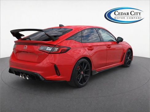 Used 2024 Honda Civic Type R image 4