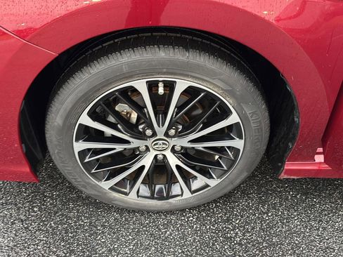 Used 2018 Toyota Camry SE w/ Convenience Package image 30