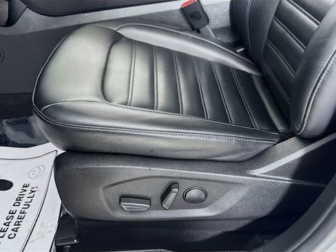 Used 2024 Ford Edge SEL w/ Convenience Package image 18