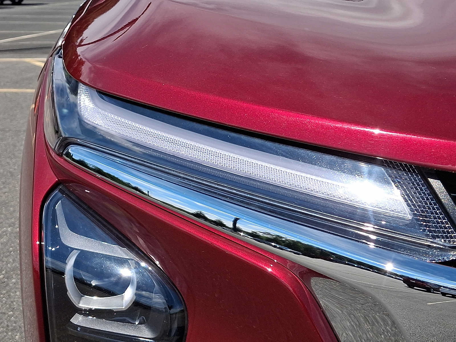 Used 2025 Chevrolet Trax LT FWD image 9
