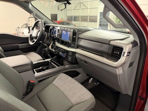 Used 2024 Ford F250 XLT w/ Snow Plow Prep Package AWD/4WD image 28