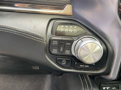 Used 2019 RAM 1500 Limited w/ Advanced Safety Group AWD/4WD image 17