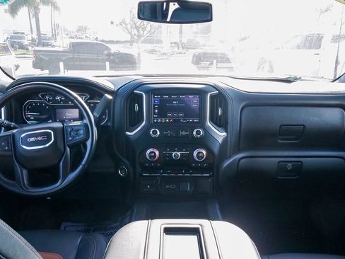 Used 2022 GMC Sierra 2500 AT4 image 12