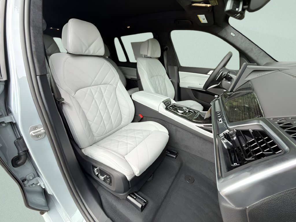 New 2027 BMW X7 xDrive40i w/ M Sport Package AWD/4WD image 26
