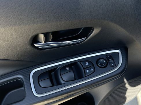 Certified 2025 Nissan Versa SR w/ Trunk Package image 24