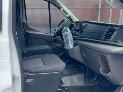 Used 2025 Ford Transit 250 Low Roof w/ Exterior Upgrade Package RWD image 14